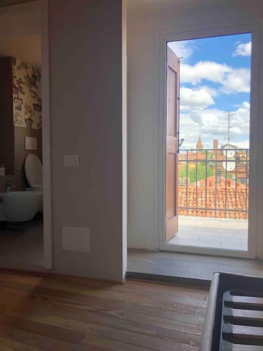 Romantic Attic Room With Panoramic View Bologna Exterior photo